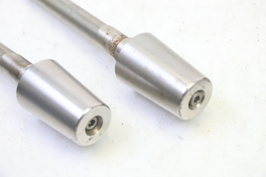 photo de EMBOUT DE GUIDON PEUGEOT SATELIS 125 (2013 - 2018)