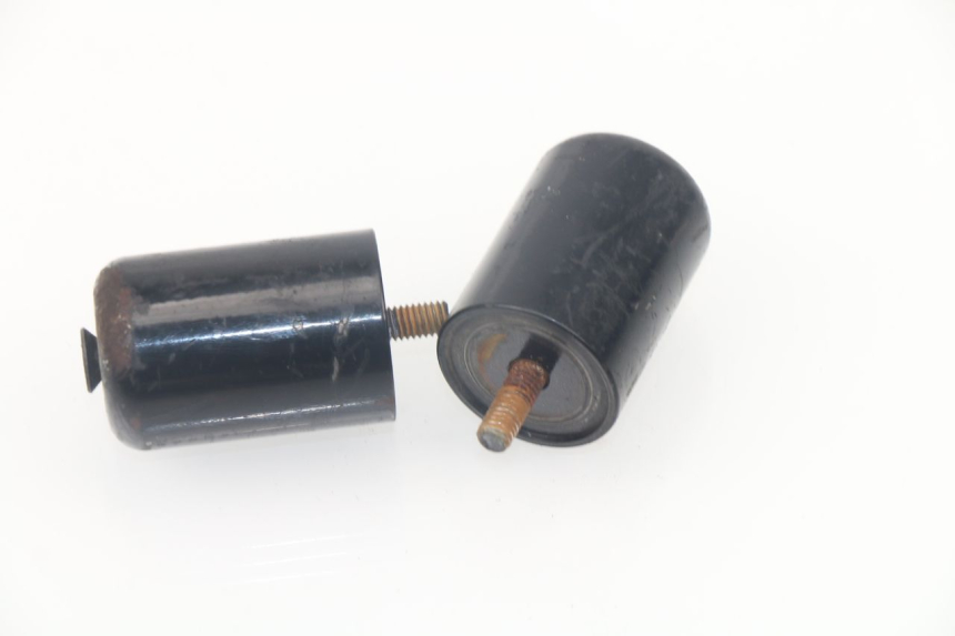 photo de EMBOUT DE GUIDON SUZUKI BURGMAN 125 (2007 - 2014)