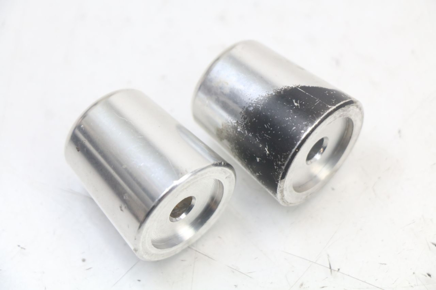 photo de EMBOUT DE GUIDON SUZUKI GSR 750 (2011 - 2017)
