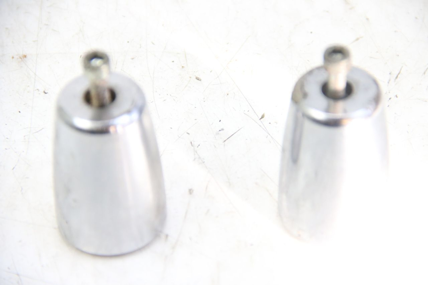 photo de EMBOUT DE GUIDON PIAGGIO VESPA GRANTURISMO 125 (2003 - 2007)