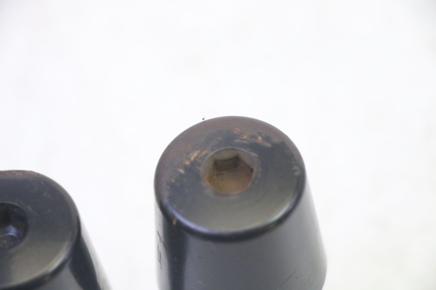 photo de EMBOUT DE GUIDON YAMAHA X-MAX XMAX 250 (2006 - 2009)