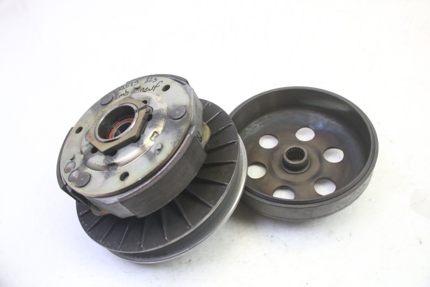 photo de EMBRAYAGE QUADRO 4 4D 350 (2015 - 2018)