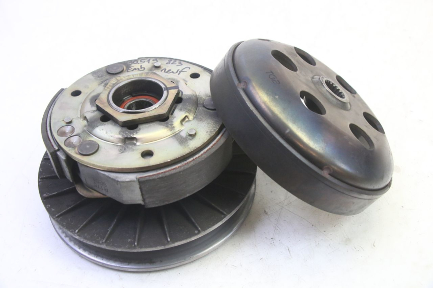 photo de EMBRAYAGE QUADRO 4 4D 350 (2015 - 2018)