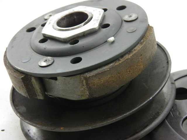 photo de EMBRAYAGE BHM REVENGER 50 (2009 - 2015) - Autre angle de vue