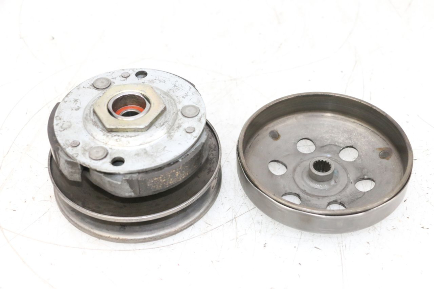 photo de EMBRAYAGE MBK BOOSTER SPIRIT NAKED 50 (2004 - 2017) - Points de fixation