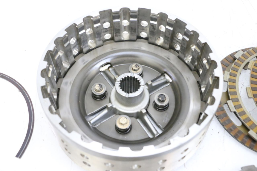 photo de EMBRAYAGE SUZUKI BURGMAN 650 (2013 - 2020)