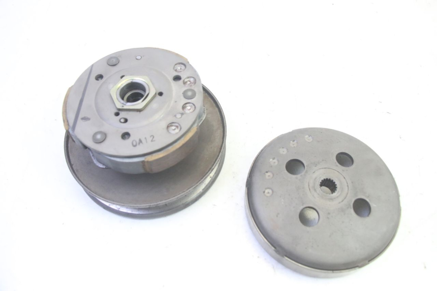 photo de EMBRAYAGE SUZUKI BURGMAN 125 (2007 - 2014) - Autre angle de vue