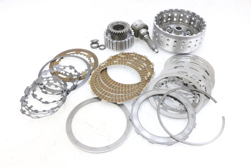 photo de EMBRAYAGE SUZUKI BURGMAN EXECUTIVE ABS 650 (2006 - 2012) - Vue principale