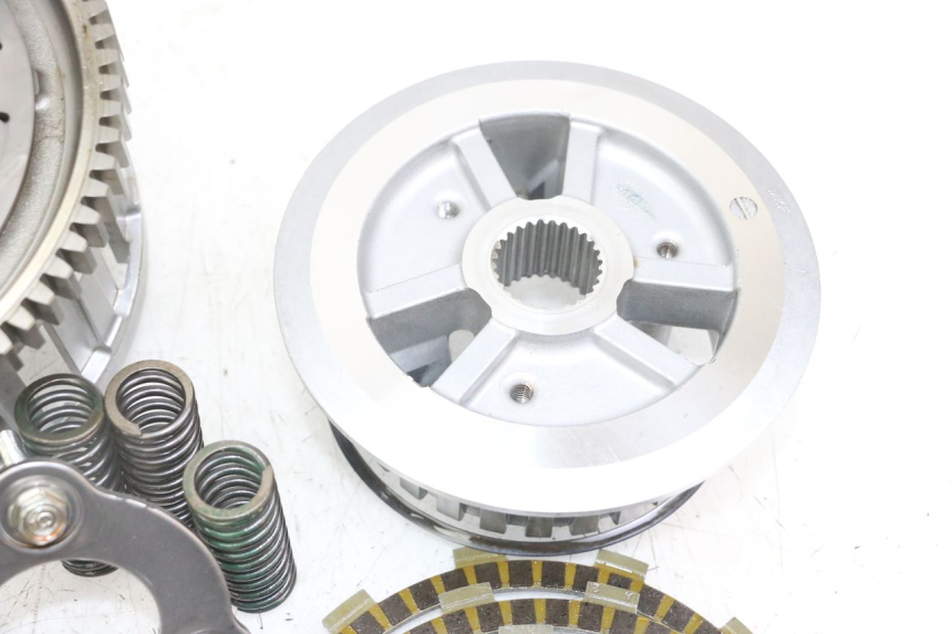 photo de EMBRAYAGE HONDA CB R 1000 (2018 - 2023)