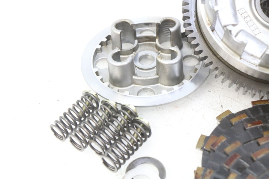 photo de EMBRAYAGE SUZUKI GSF S BANDIT 600 (2000 - 2004)
