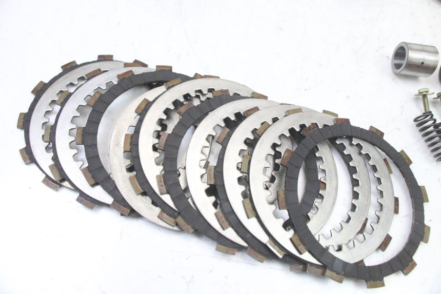 photo de EMBRAYAGE SUZUKI GSF S BANDIT 600 (2000 - 2004)