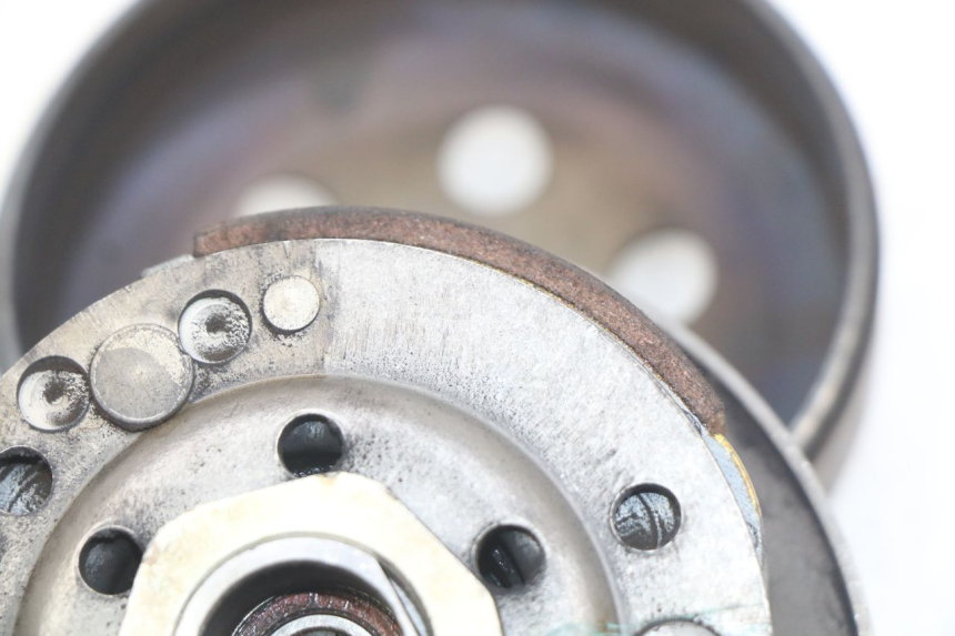 photo de EMBRAYAGE PEUGEOT KISBEE 4T 50 (2010 - 2017)