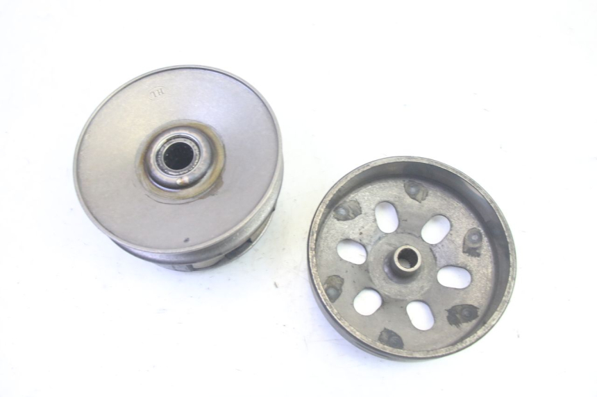 photo de EMBRAYAGE PEUGEOT KISBEE 4T 50 (2018 - 2022) - Vue d’ensemble