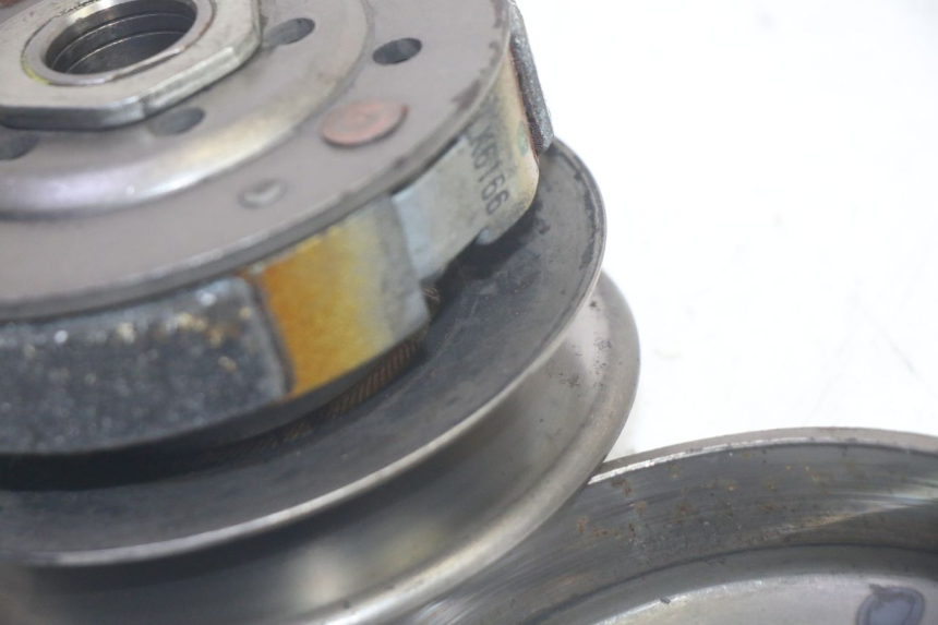 photo de EMBRAYAGE PEUGEOT KISBEE 4T 50 (2010 - 2017) - Vue d’ensemble