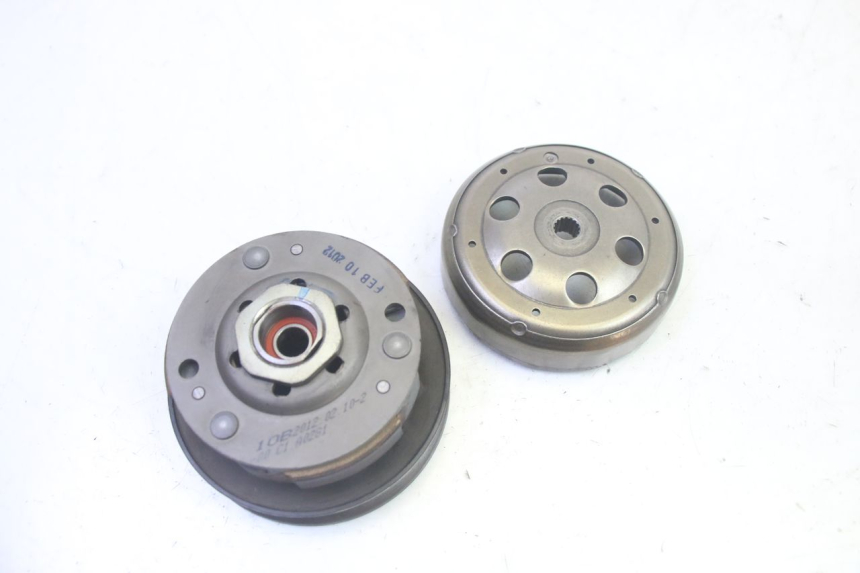 photo de EMBRAYAGE YAMAHA NEOS NEO'S 4T 50 (2008 - 2016) - Gros plan technique