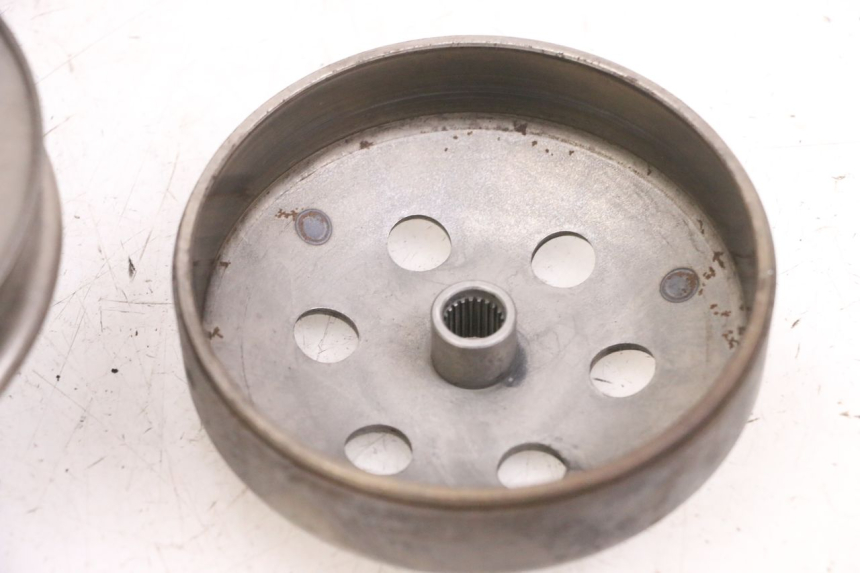 photo de EMBRAYAGE PIAGGIO NEW TYPHOON 50 (2018 - 2021) - Gros plan technique