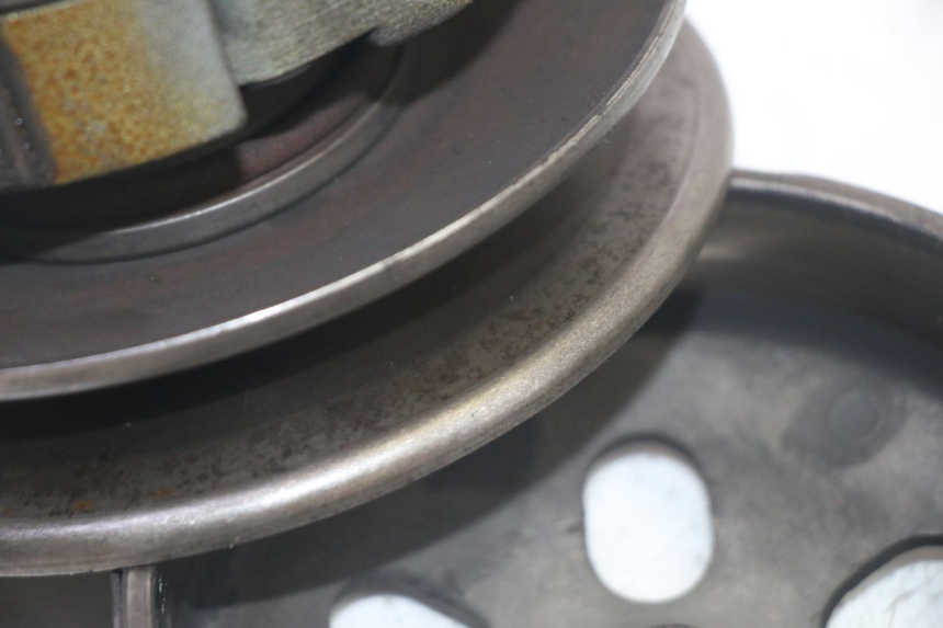 photo de EMBRAYAGE SYM ORBIT III 3 4T 50 (2021 - 2025) - Gros plan technique