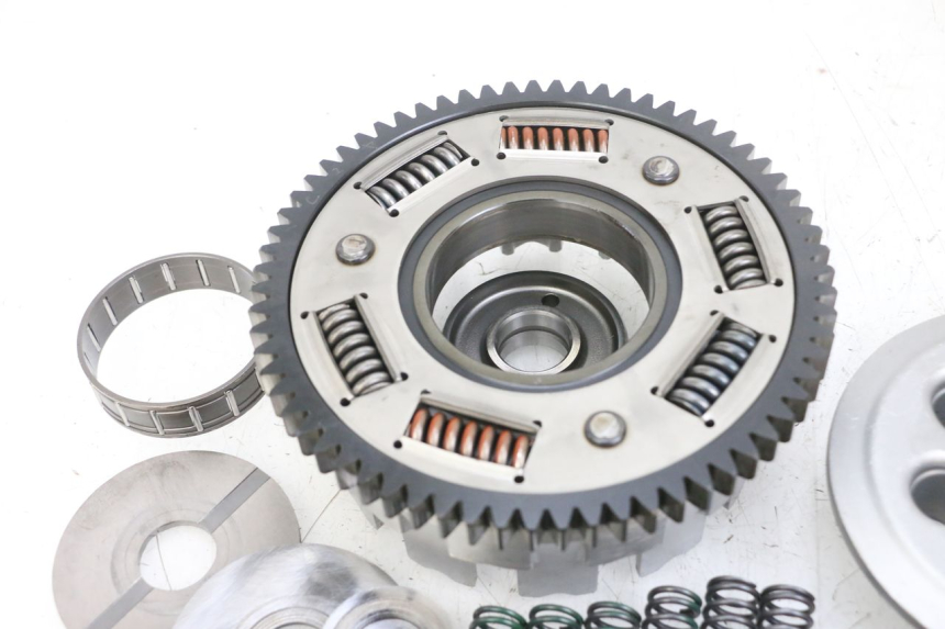 photo de EMBRAYAGE YAMAHA TDM ABS 900 (2002 - 2014) - Vue rapprochée