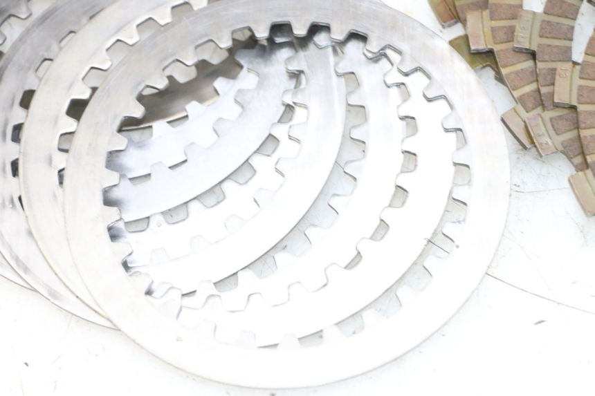 photo de EMBRAYAGE YAMAHA TDM ABS 900 (2002 - 2014) - Autre angle de vue