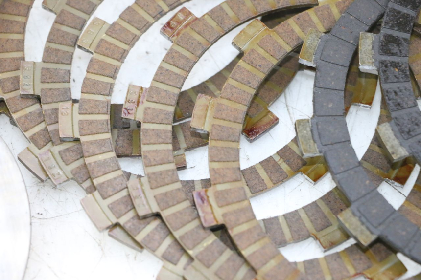 photo de EMBRAYAGE YAMAHA TDM ABS 900 (2002 - 2014) - Vue d’ensemble