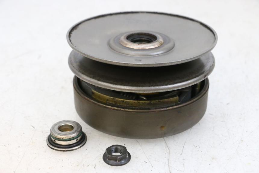 photo de EMBRAYAGE YAMAHA X-MAX XMAX 125 (2010 - 2013) - Autre angle de vue