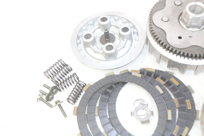 photo de EMBRAYAGE YAMAHA SR 125 (1982 - 2003)