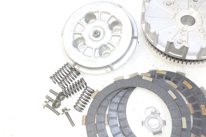 photo de EMBRAYAGE YAMAHA SR 125 (1982 - 2003)