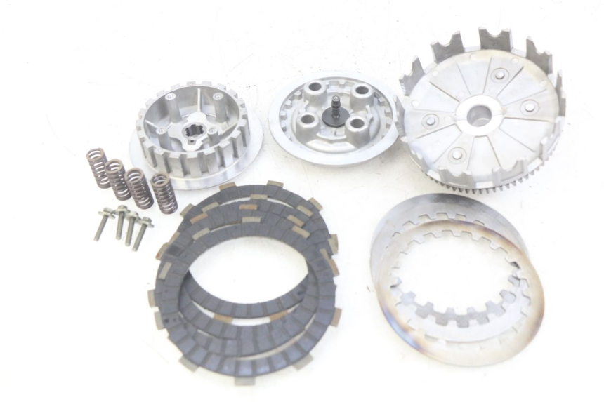 photo de EMBRAYAGE YAMAHA SR 125 (1982 - 2003)