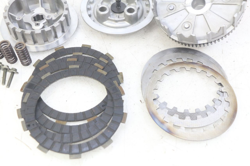 photo de EMBRAYAGE YAMAHA SR 125 (1982 - 2003)