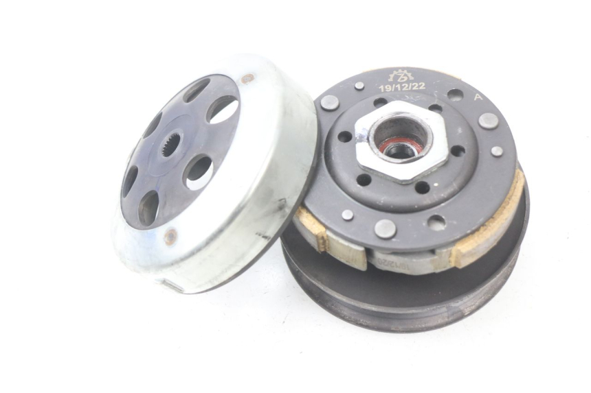 photo de EMBRAYAGE UNIVERSAL BIKE ZN50QT-11B 50 (2018 - 2021)