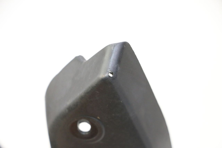 photo de ENTOURAGE COMPTEUR YAMAHA FZ6 FAZER S2 600 (2007 - 2011)