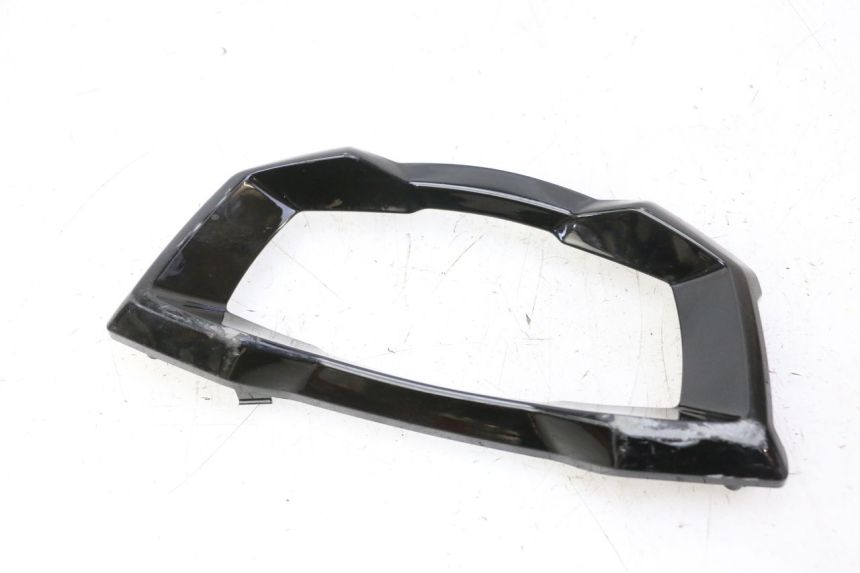 photo de ENTOURAGE COMPTEUR PIAGGIO MP3 HPE 310 (2024 - 2025)