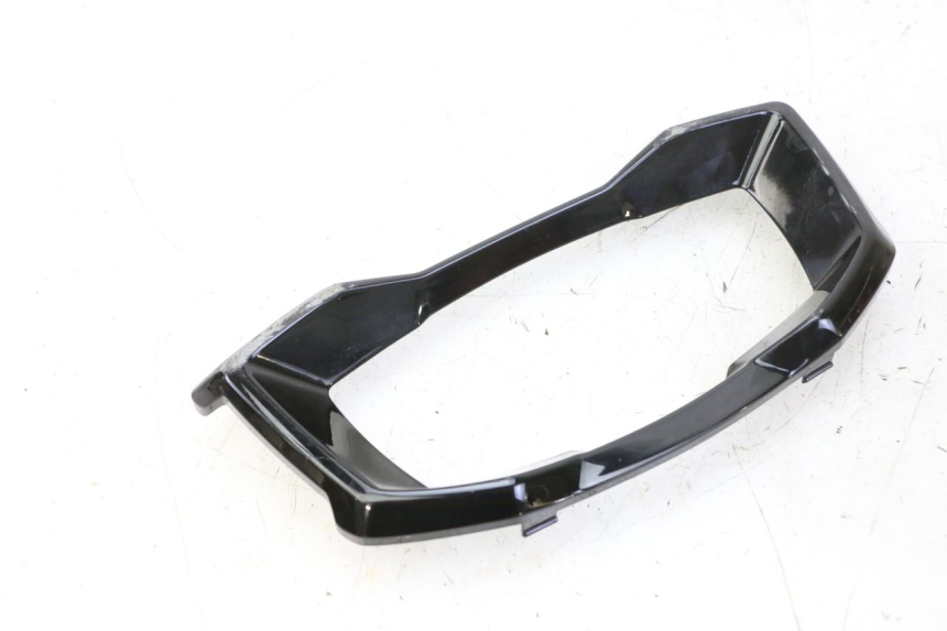 photo de ENTOURAGE COMPTEUR PIAGGIO MP3 HPE 310 (2024 - 2025)