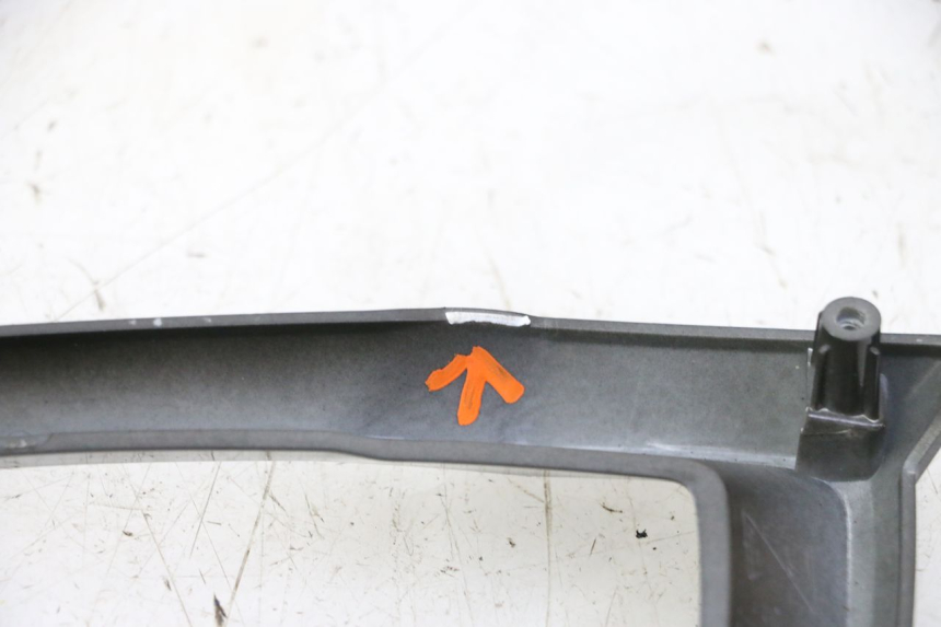 photo de ENTOURAGE COMPTEUR PIAGGIO MP3 HPE 310 (2024 - 2025)