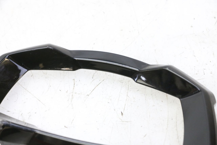 photo de ENTOURAGE COMPTEUR PIAGGIO MP3 HPE 310 (2024 - 2025)