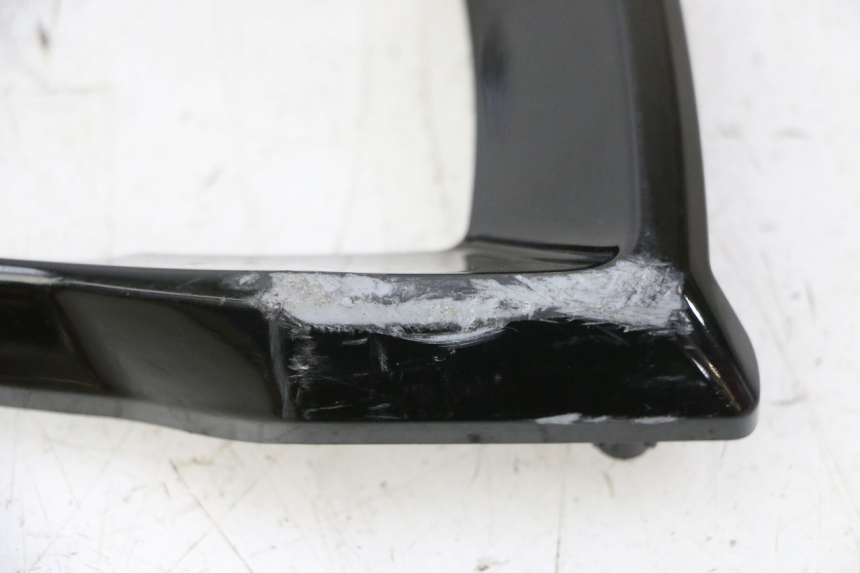 photo de ENTOURAGE COMPTEUR PIAGGIO MP3 HPE 310 (2024 - 2025)