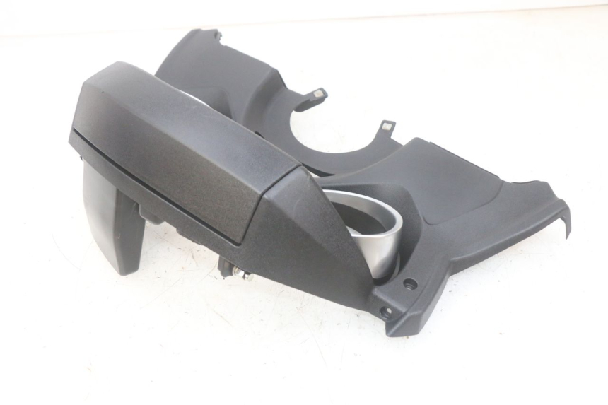 photo de ENTOURAGE COMPTEUR PIAGGIO MP3 HPE 300 (2019 - 2026) - Détails caractéristiques