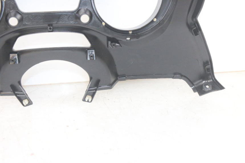 photo de ENTOURAGE COMPTEUR PIAGGIO MP3 HPE 300 (2019 - 2026) - État de surface