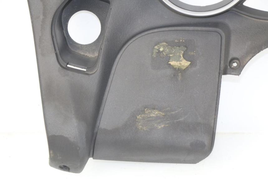 photo de ENTOURAGE COMPTEUR PIAGGIO MP3 LT 400 (2007 - 2012)