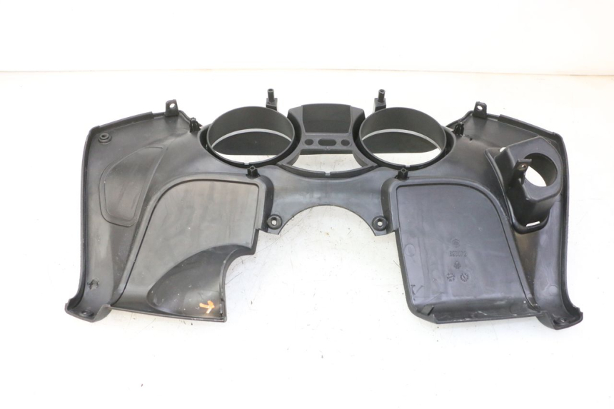 photo de ENTOURAGE COMPTEUR PIAGGIO MP3 RL 250 (2007 - 2010)