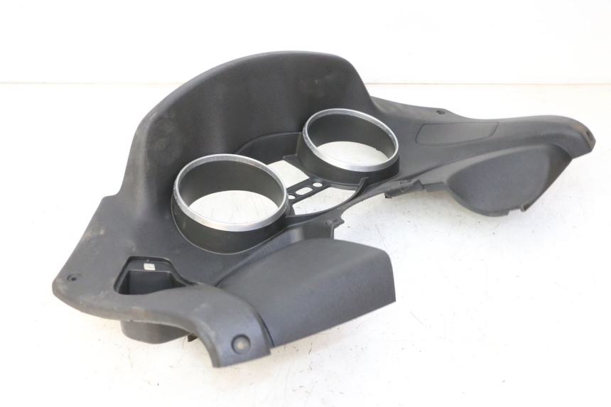 photo de ENTOURAGE COMPTEUR PIAGGIO MP3 RL 250 (2007 - 2010)