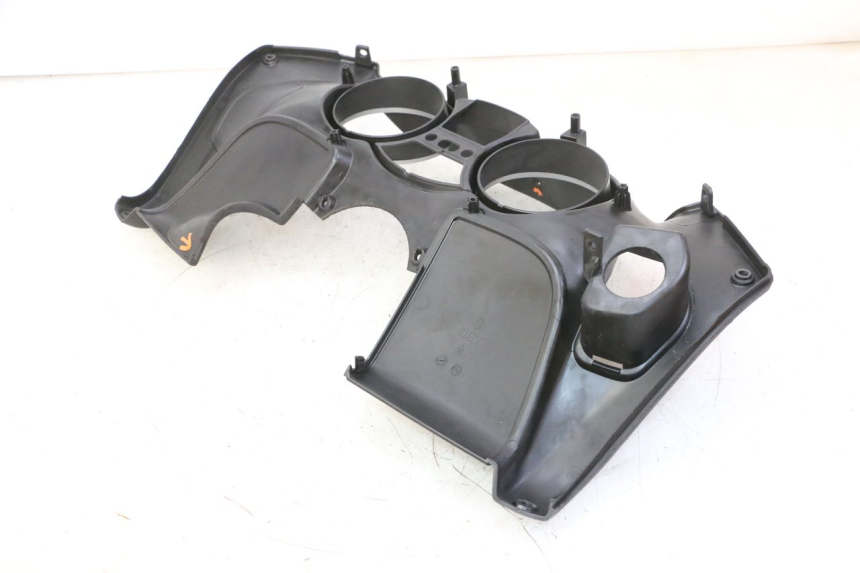 photo de ENTOURAGE COMPTEUR PIAGGIO MP3 RL 250 (2007 - 2010)