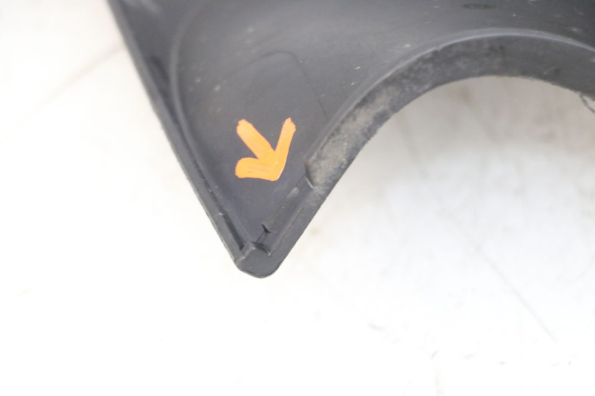 photo de ENTOURAGE COMPTEUR PIAGGIO MP3 125 (2006 - 2014)