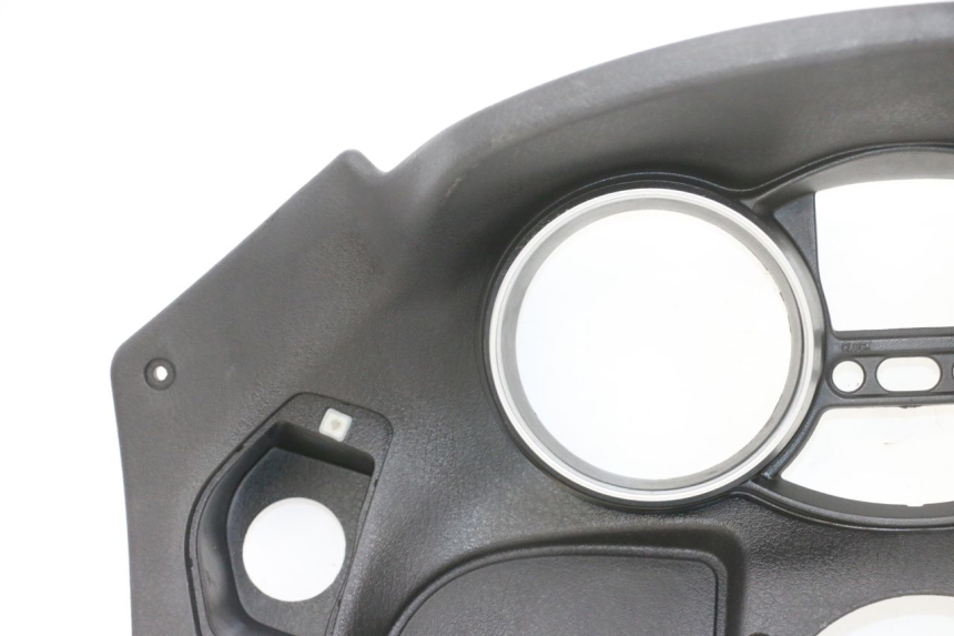 photo de ENTOURAGE COMPTEUR PIAGGIO MP3 RL 250 (2007 - 2010) - Zoom composants