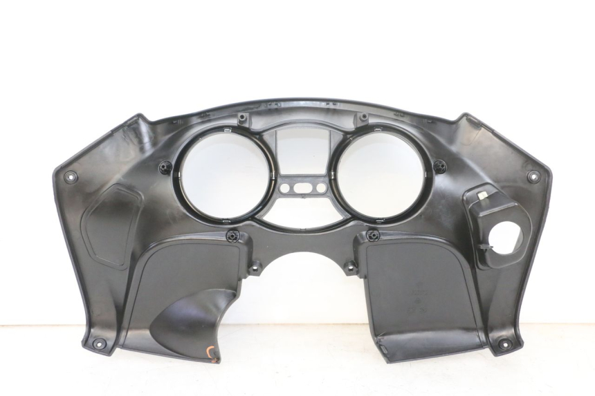 photo de ENTOURAGE COMPTEUR PIAGGIO MP3 RL 250 (2007 - 2010) - Points de fixation