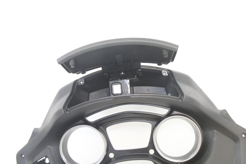 photo de ENTOURAGE COMPTEUR PIAGGIO MP3 500 (2014 - 2016)