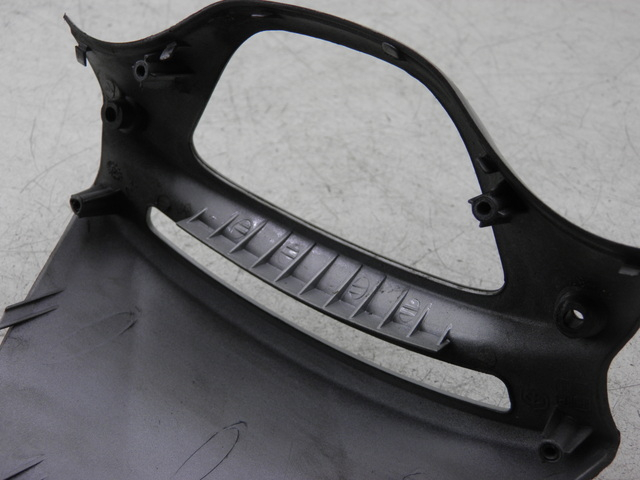 photo de ENTOURAGE COMPTEUR PIAGGIO X9 EVOLUTION 500 (2003 - 2005)