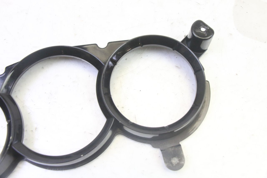 photo de ENTOURAGE COMPTEUR PEUGEOT SATELIS 125 (2013 - 2018)