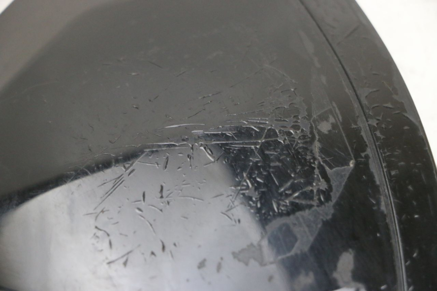 photo de ENTOURAGE COMPTEUR PEUGEOT SPEEDFIGHT 4 4T EFI 50 (2021 - 2025) - Gros plan technique