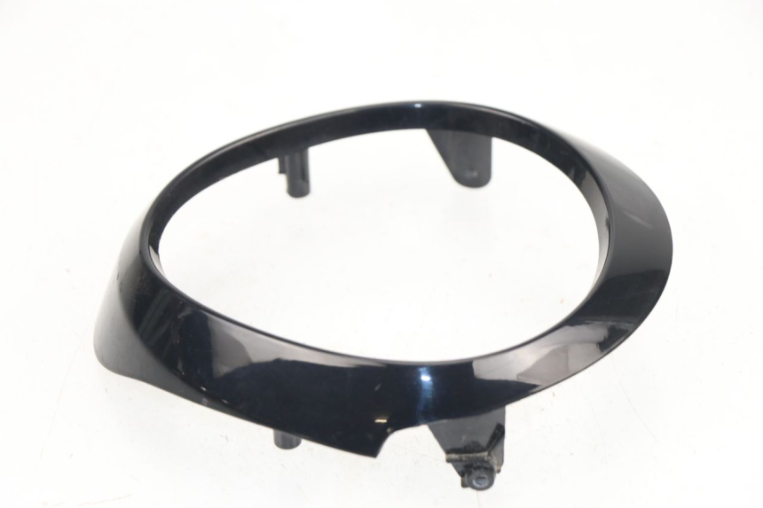 photo de ENTOURAGE COMPTEUR SYM MIO 50 (2011 - 2017) - Gros plan technique